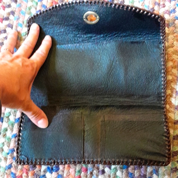 Handmade Tooled Leather Clutch Wallet - Picture 3 of 6